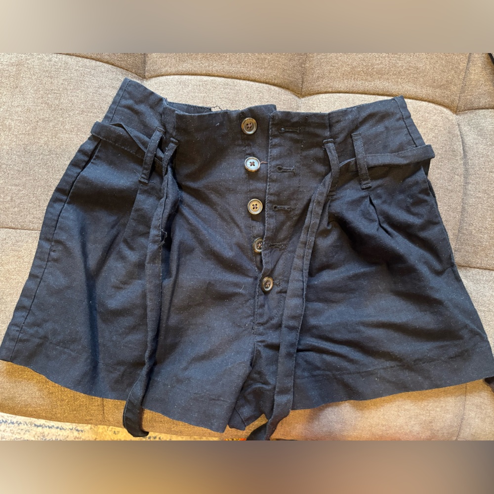 Abercrombie & Fitch linen blend shorts